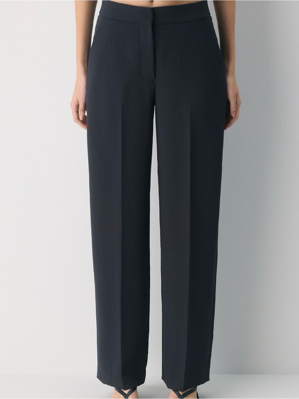 Aritzia The Limitless Crepe Pants | Dark Night Navy | Size 2